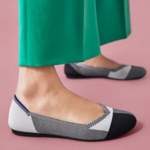 Rothy's The Flat Round Cap Toe Black and Cream Plaid Retired Pattern Size 8.5